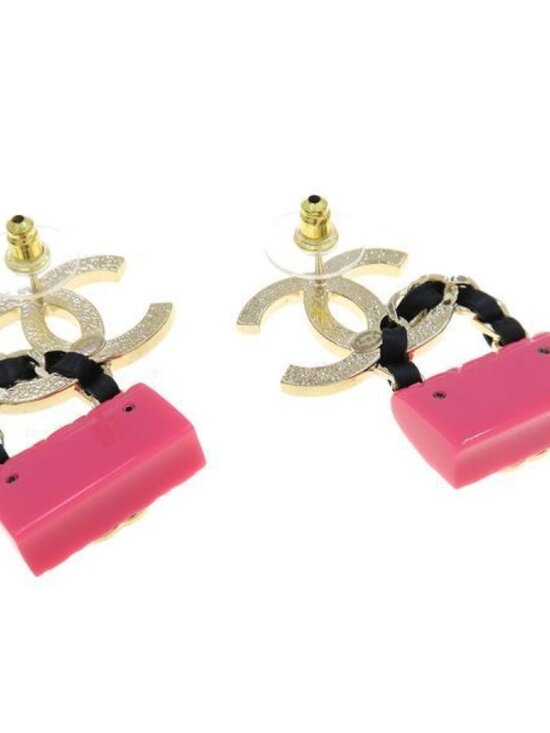 Chanel - Picture 4 of 9